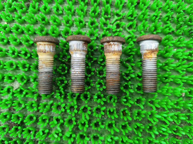 Запчасть шпилька колесная Toyota Pixis Epoch LA350A KF 90049-12056 контрактная Шпилька колесная Toyota Pixis Epoch LA350A KF 90049-12056 контрактная