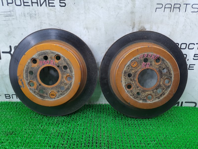 Диск тормозной задний TOYOTA CELSIOR 2003 UCF31 3UZ-FE 42431-50070 контрактная