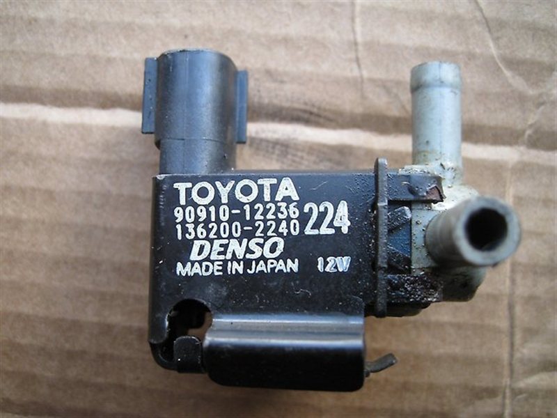 Клапан вакуумный Toyota Corolla Fielder NZE124 2NZFE