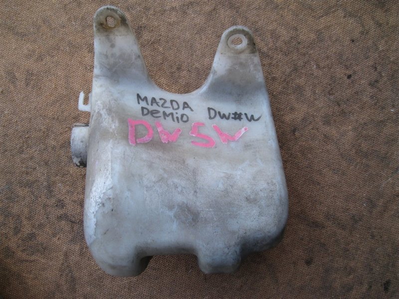 Бачок омывателя Mazda Demio DB5PA передний