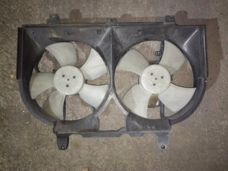 Вентилятор радиатора Nissan Vanette Serena KVNC23 CD20