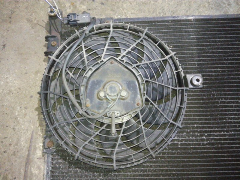 Вентилятор радиатора Toyota Lite Ace Noah CR40 3CT