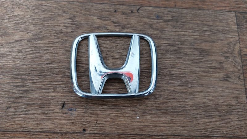 Эмблема Honda Civic EU4