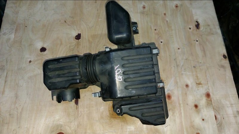 Корпус воздушного фильтра Honda Fit GD1 L12A1