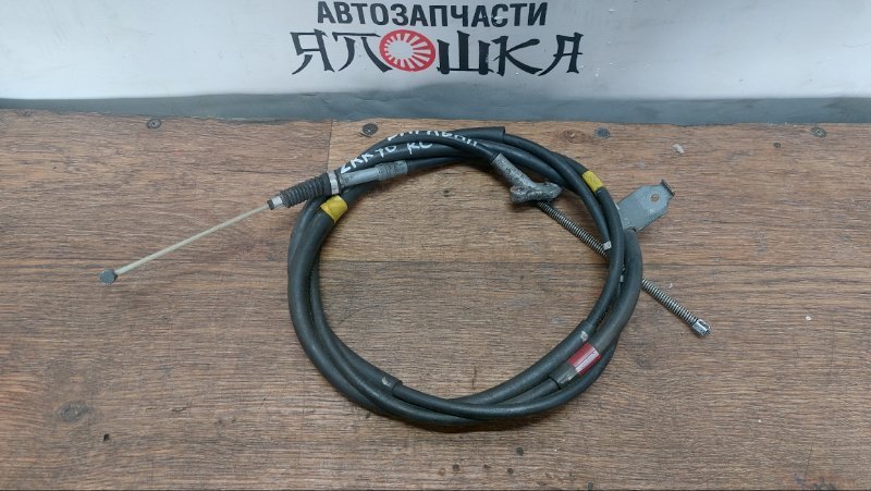 Тросик ручника Toyota Noah ZRR70 3ZRFAE задний левый