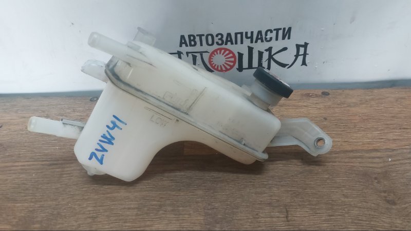 Бачок расширительный Lexus Ct200H ZWA10 2AZFXE