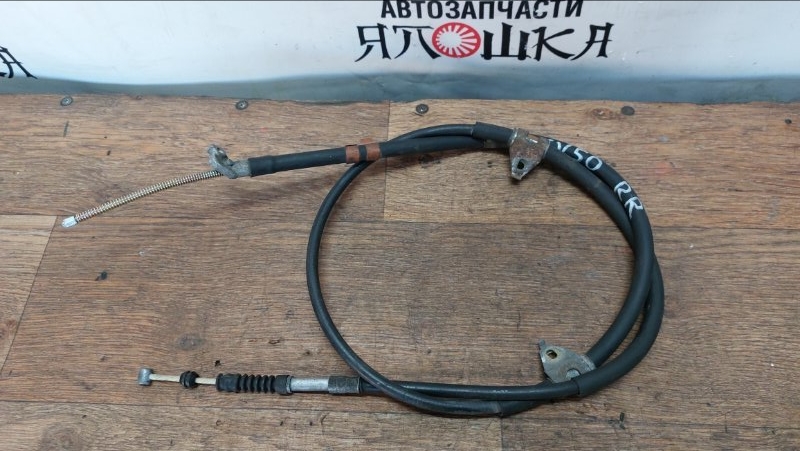 Тросик ручника Toyota Vista Ardeo SV50 3SFSE задний правый