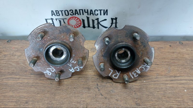 Ступица Toyota Rav4 ACA30 2AZFE задняя