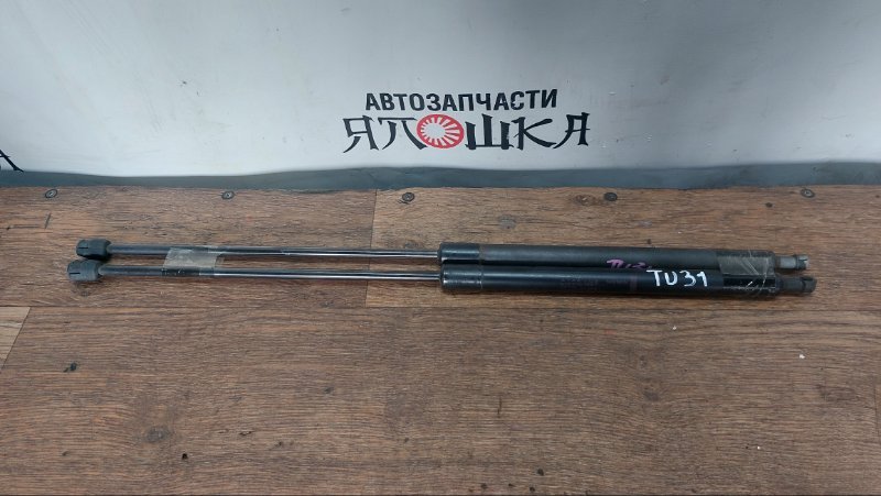 Амортизатор багажника Nissan Presage PNU31 QR25DE (б/у)