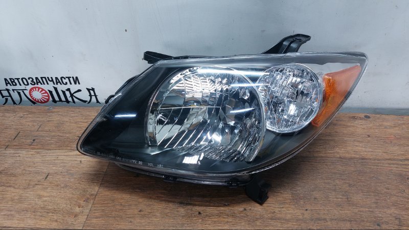 Фара Toyota Voltz ZZE136 1ZZFE 2002 передняя левая