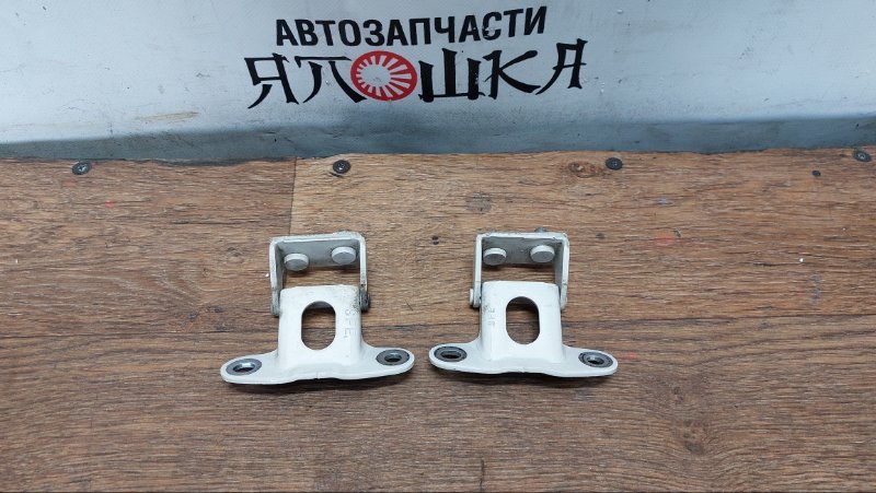 Петля крышки багажника Honda Odyssey RB1 K24A (б/у)