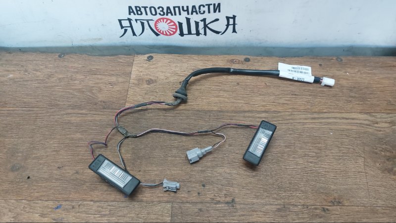 Фонарь подсветки Nissan Dualis KJ10 HR16DE задний (б/у)