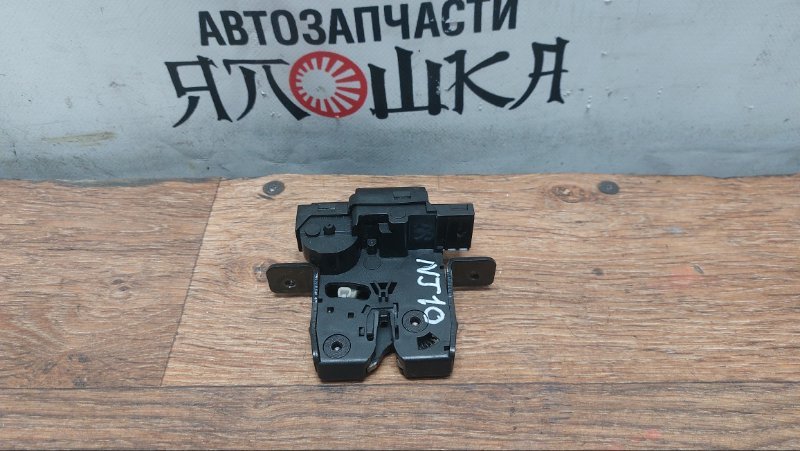 Замок крышки багажника Nissan Dualis J10 CG12DE (б/у)