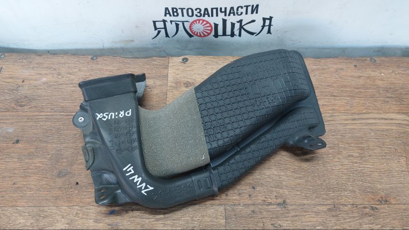 Воздуховод Toyota Prius Alpha ZVW40 2ZRFXE передний правый (б/у)
