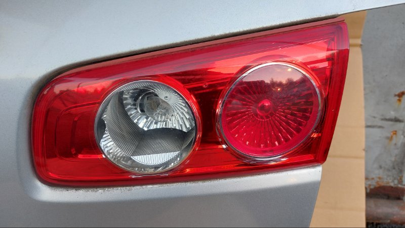 Стоп вставка Mazda Demio DY3R ZJVE задний правый (б/у)