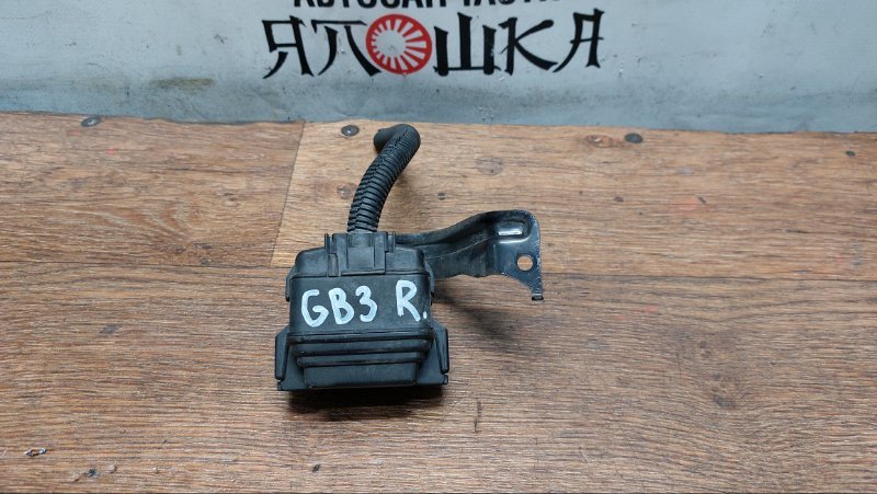 Блок реле Honda Ballade ZF2 L15A правый (б/у)