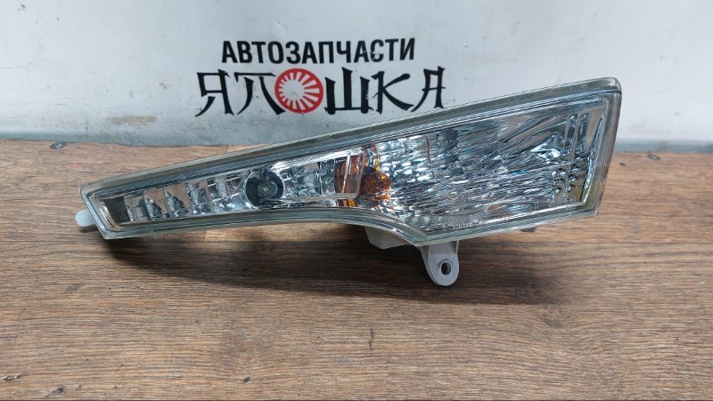 Повторитель в бампер Nissan Teana L33 MR20DE передний правый (б/у)