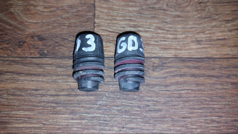 Отбойник капота Honda Fit GD1 (б/у)