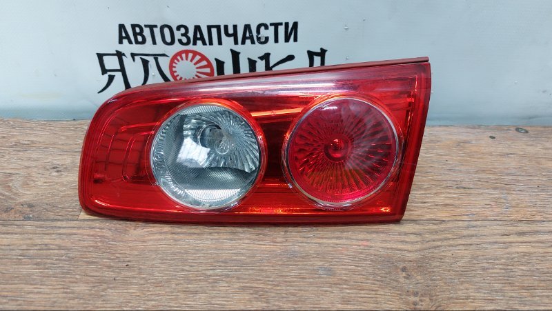 Стоп вставка Mazda Demio DY3R ZJVE задний правый (б/у)