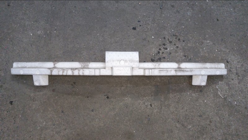 Абсорбер бампера Nissan Serena C24 QR20DE передний (б/у)