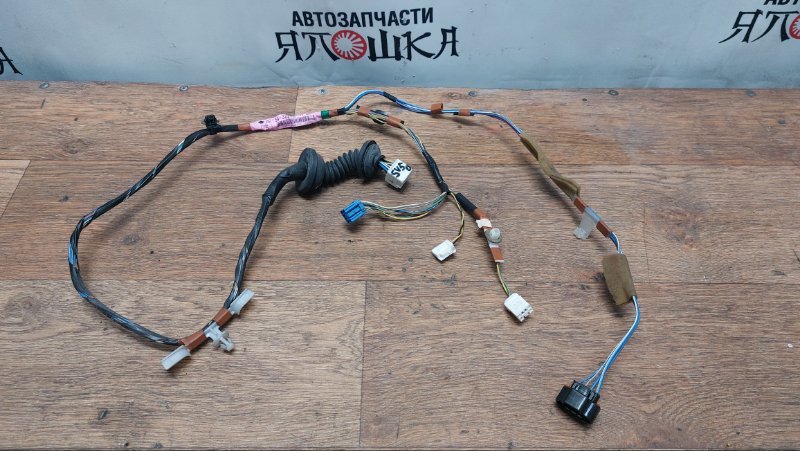 Проводка двери Toyota Vista Ardeo AZV50 1AZFSE задняя левая (б/у)