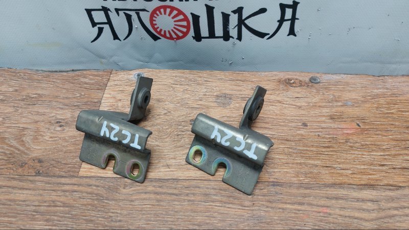 Крепление радиатора Nissan Serena C24 QR20DE (б/у)