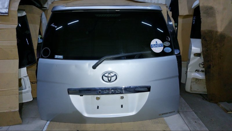 Дверь багажника Toyota Isis ANM10 1AZFSE (б/у)