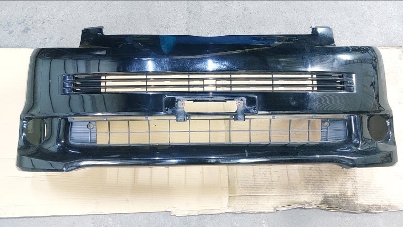 Бампер Toyota Voxy ZRR70 3ZRFAE передний (б/у)