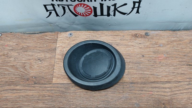 Заглушка бампера Mazda Demio DY3R ZJVE передняя левая (б/у)