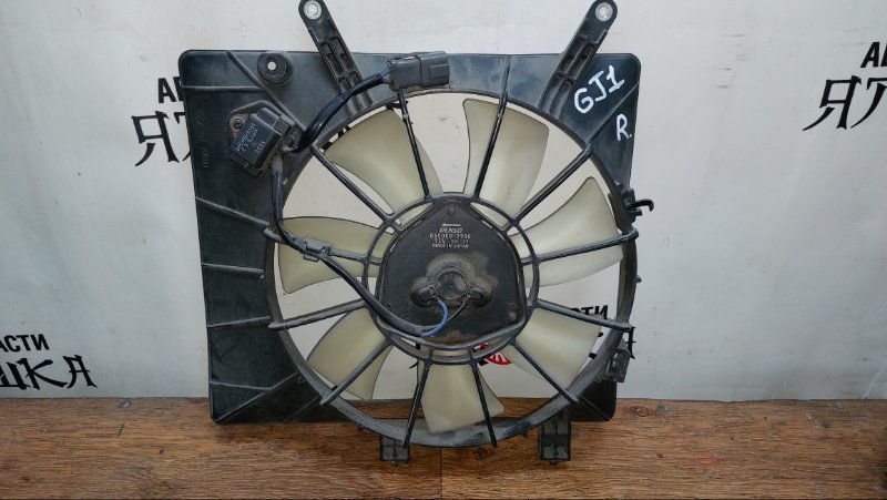 Вентилятор радиатора Honda Airwave GJ1 L15A правый (б/у)