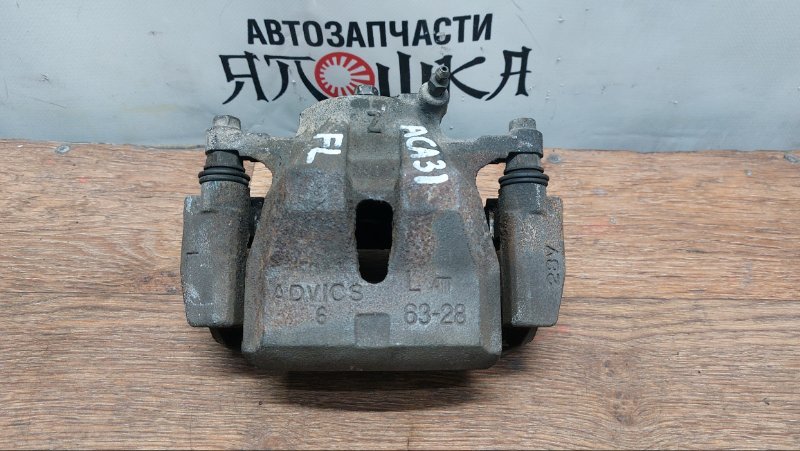 Суппорт тормозной Toyota RAV4 ASA33 2AZFE передний левый (б/у)