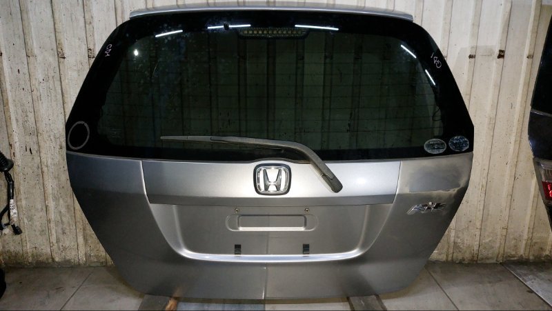 Дверь багажника Honda Fit GD1 L13A (б/у)