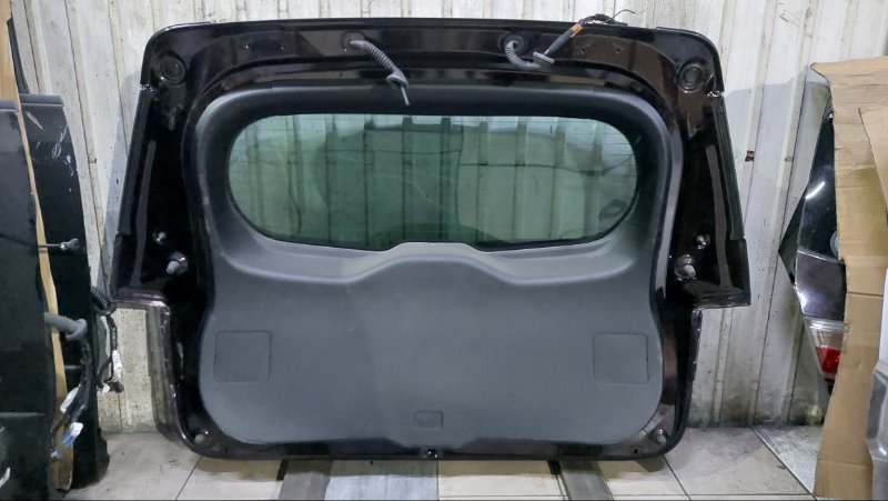 Обшивка крышки багажника Mazda Mazda5 CW L5VE (б/у)