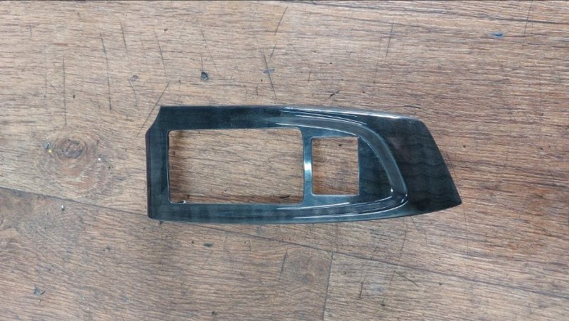 Накладка двери Honda Accord CU1 K24A передняя правая (б/у)