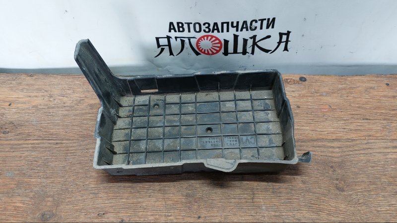 Площадка под аккумулятор Honda Fit GK5 L13B 2013 (б/у)