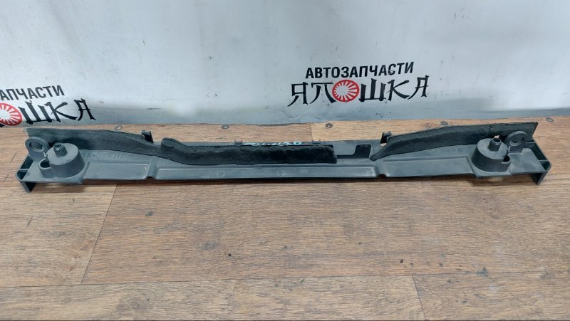 Крепление радиатора Toyota Auris ZWE150 2ZRFXE (б/у)