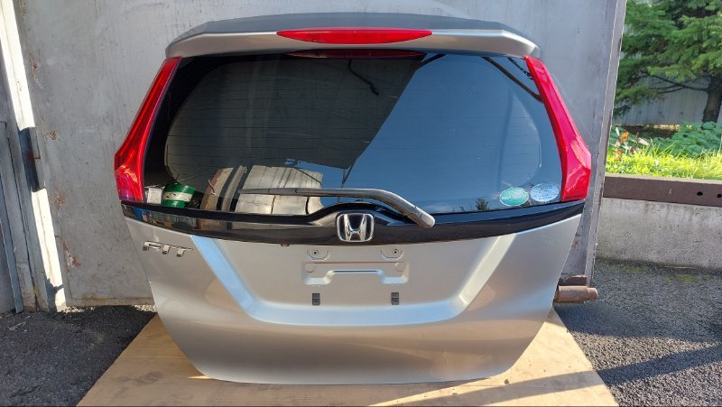 Дверь багажника Honda Fit GK4 L13B 2013 (б/у)
