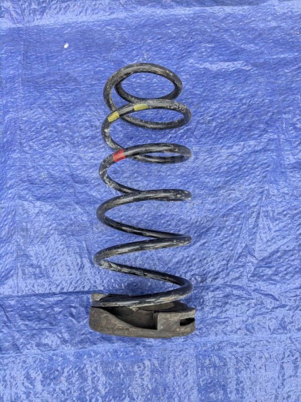 Запчасть пружина задняя Hyundai Solaris RB 553304L000 Б/У Пружина задняя Hyundai Solaris RB 553304L000 Б/У