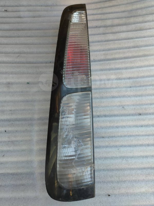 Запчасть фонарь левый Nissan Cube AZ10 265552U725 Б/У Фонарь левый Nissan Cube AZ10 265552U725 Б/У