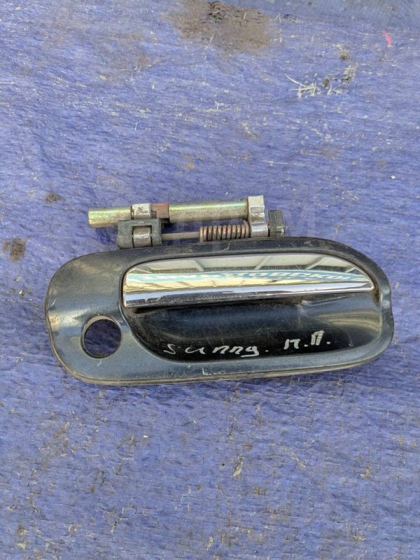 Запчасть ручка двери передняя правая Nissan Sunny FB15 QG15DE 806064M420 Б/У Ручка двери передняя правая Nissan Sunny FB15 QG15DE 806064M420 Б/У