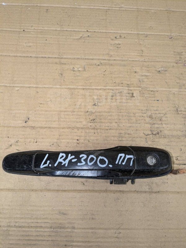 Запчасть ручка двери задняя правая Lexus RX300 XU10 6923048010B0 Б/У Ручка двери задняя правая Lexus RX300 XU10 6923048010B0 Б/У