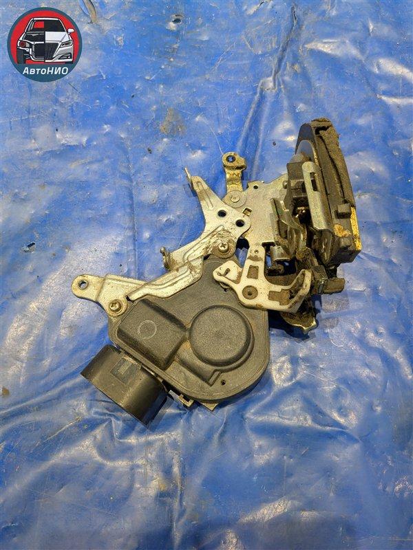 Замок двери задний левый Vista Ardeo 1998 SV50 3S-FSE Замок двери задний левый Vista Ardeo 1998 SV50 3S-FSE