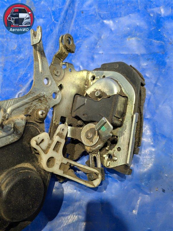 Замок двери задний левый Vista Ardeo 1998 SV50 3S-FSE Замок двери задний левый Vista Ardeo 1998 SV50 3S-FSE