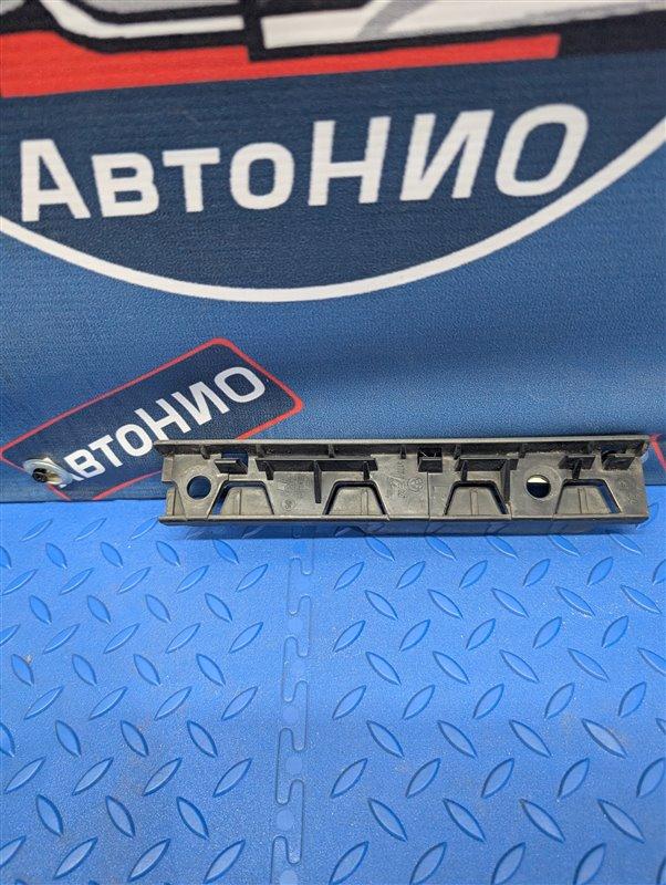 Крепление бампера переднее левое 5-Series E60