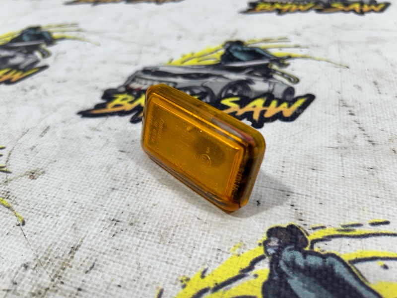 Запчасть поворотник левый audi 80 1991 Coupe Quattro ng 161949117a контрактная Поворотник левый audi 80 1991 Coupe Quattro ng 161949117a контрактная