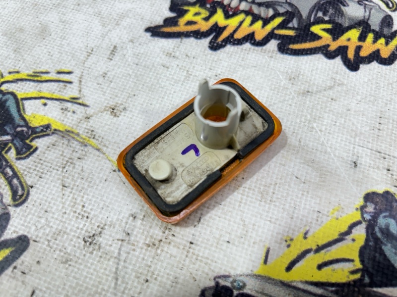 Поворотник левый 80 1991 Coupe Quattro ng Поворотник левый 80 1991 Coupe Quattro ng