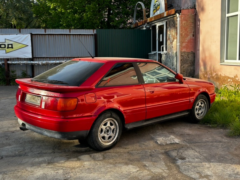 Поворотник левый 80 1991 Coupe Quattro ng Поворотник левый 80 1991 Coupe Quattro ng