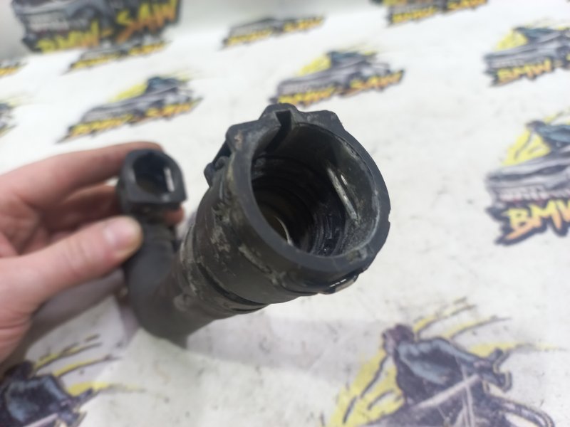 Патрубок Land Rover Range Rover L322