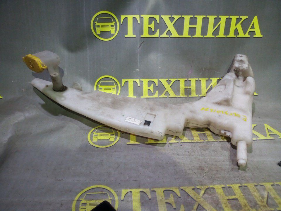 Бачок омывателя Ford Focus 1