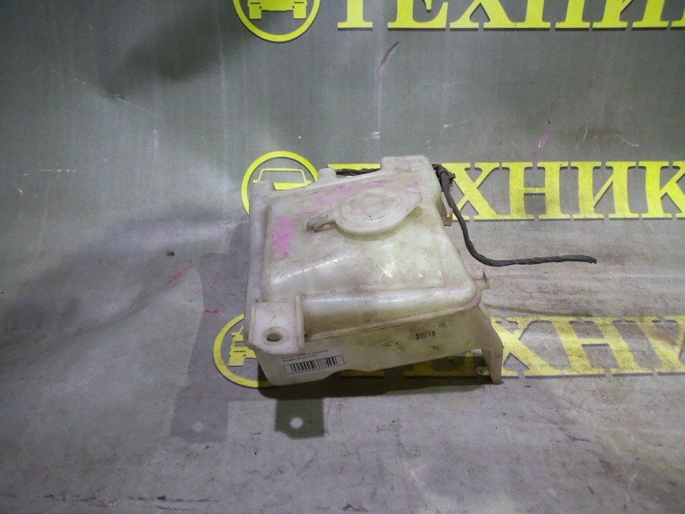 Бачок омывателя Mitsubishi Airtrek CU4W MR598049 контрактная